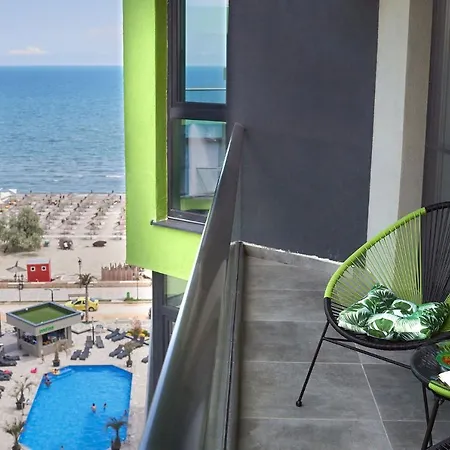 Apartment Calypso N Pool Alezzi Beach Năvodari