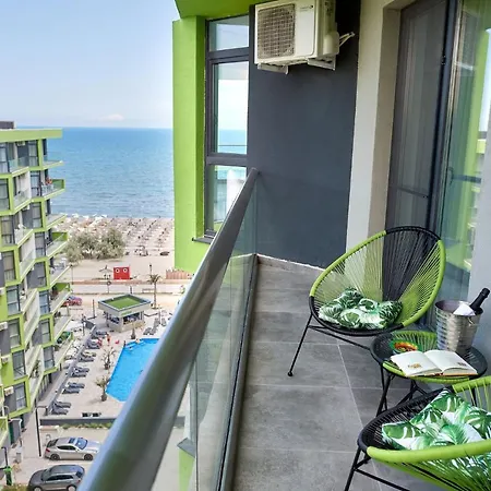 Apartment Calypso N Pool Alezzi Beach Năvodari