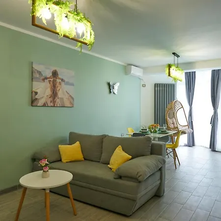 Apartment Calypso N Pool Alezzi Beach Năvodari