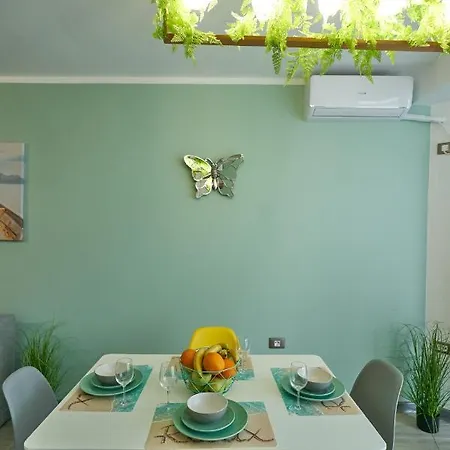 Calypso N Pool Alezzi Beach Apartment Năvodari